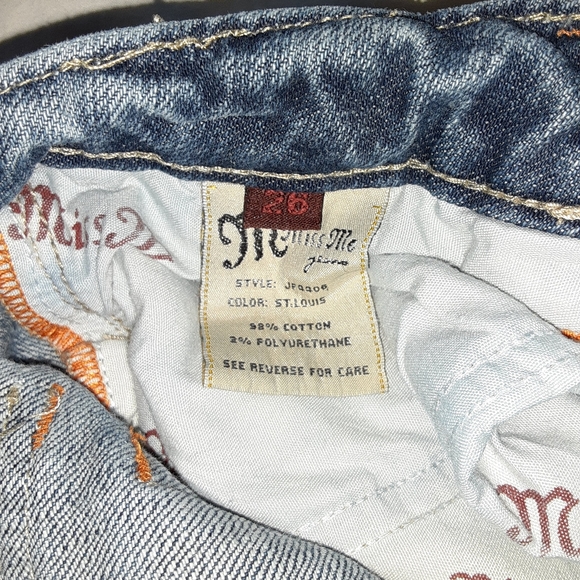 Miss Me Jean's 26 - Picture 5 of 5